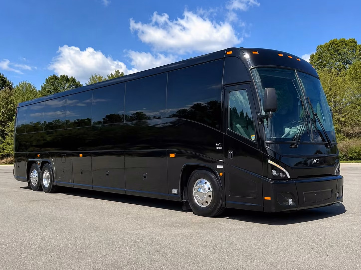 canton school groups can ride to the detroit zoo and science centers in comfort